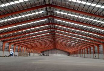 Prefabricated Modular Steel Structure Workshop Building Industrial Commercial Applications Custom Dimensions Durable Frame Weatherproof Manufacturing Plants Logistics Warehouses Agricultural Shed