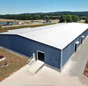 Durable Modular Steel Structure Building–Prefabricated Industrial Workshop & Steel Warehouse for Export, High-Strength Steel Frame Customizable Layout Quick Assembly Weatherproof Anti-Seismic